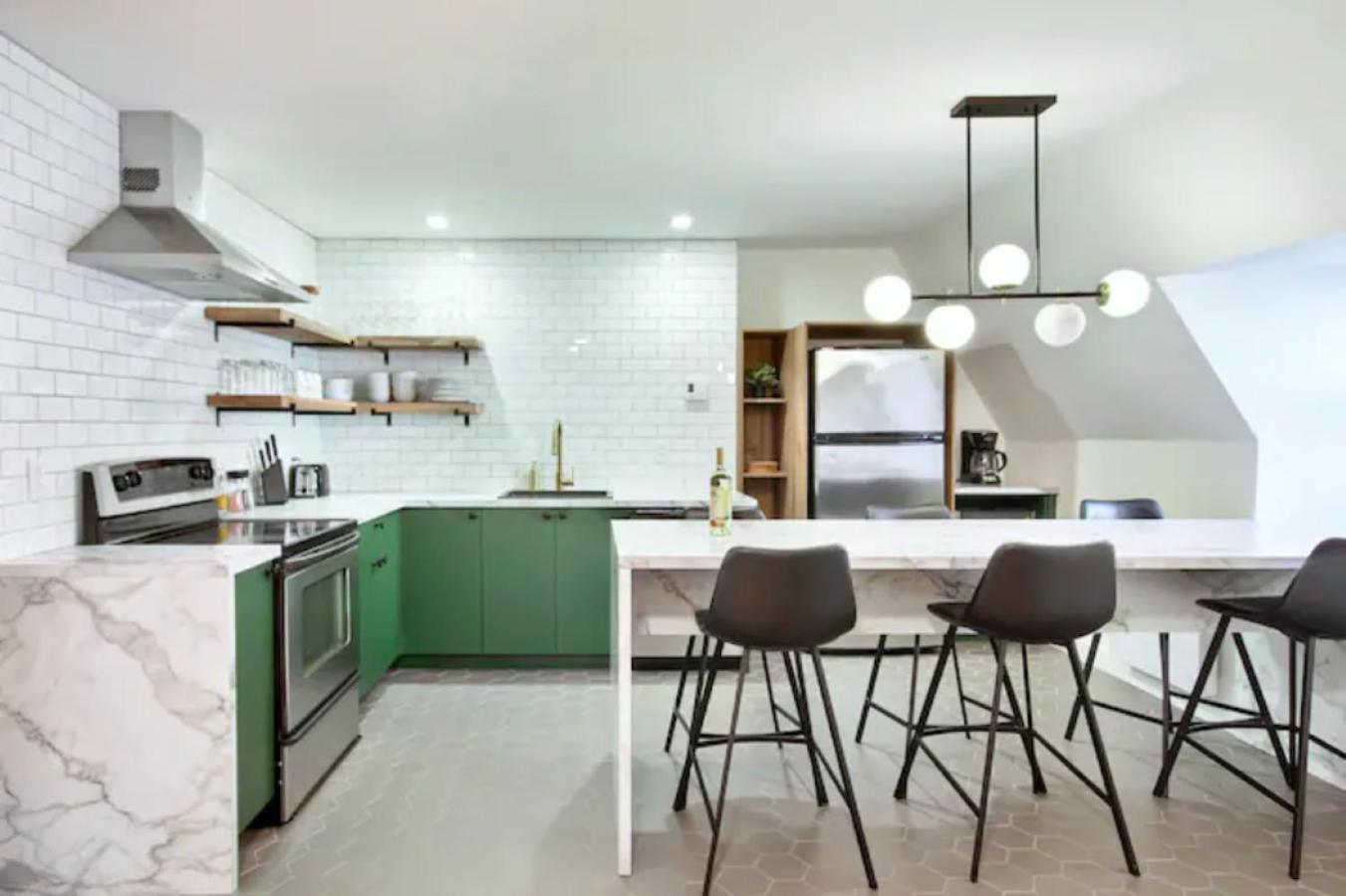 Golden Cross // Typical Old Quebec Appartement Εξωτερικό φωτογραφία