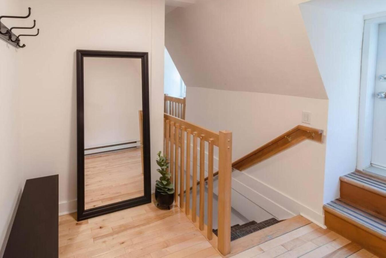 Golden Cross // Typical Old Quebec Appartement Εξωτερικό φωτογραφία