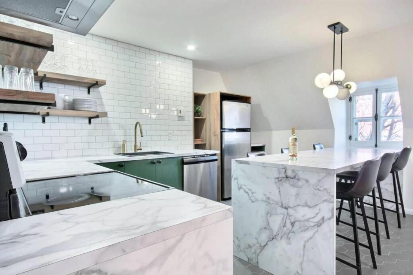 Golden Cross // Typical Old Quebec Appartement Εξωτερικό φωτογραφία